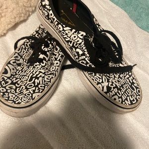 A TRIBE CALLED QUEST limited edition Vans